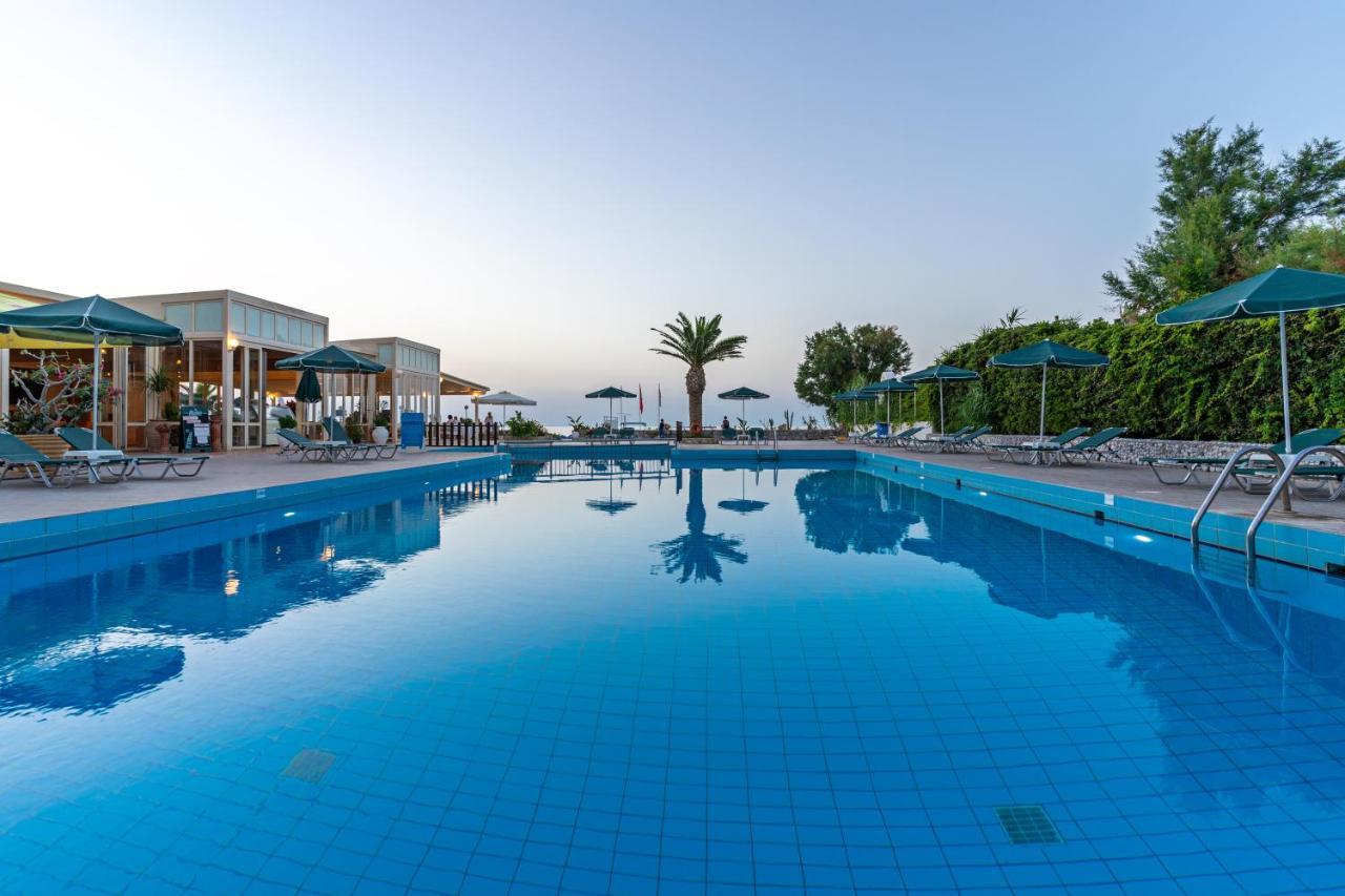 Hotel Kathrin Beach Adelianos Kampos Exterior foto