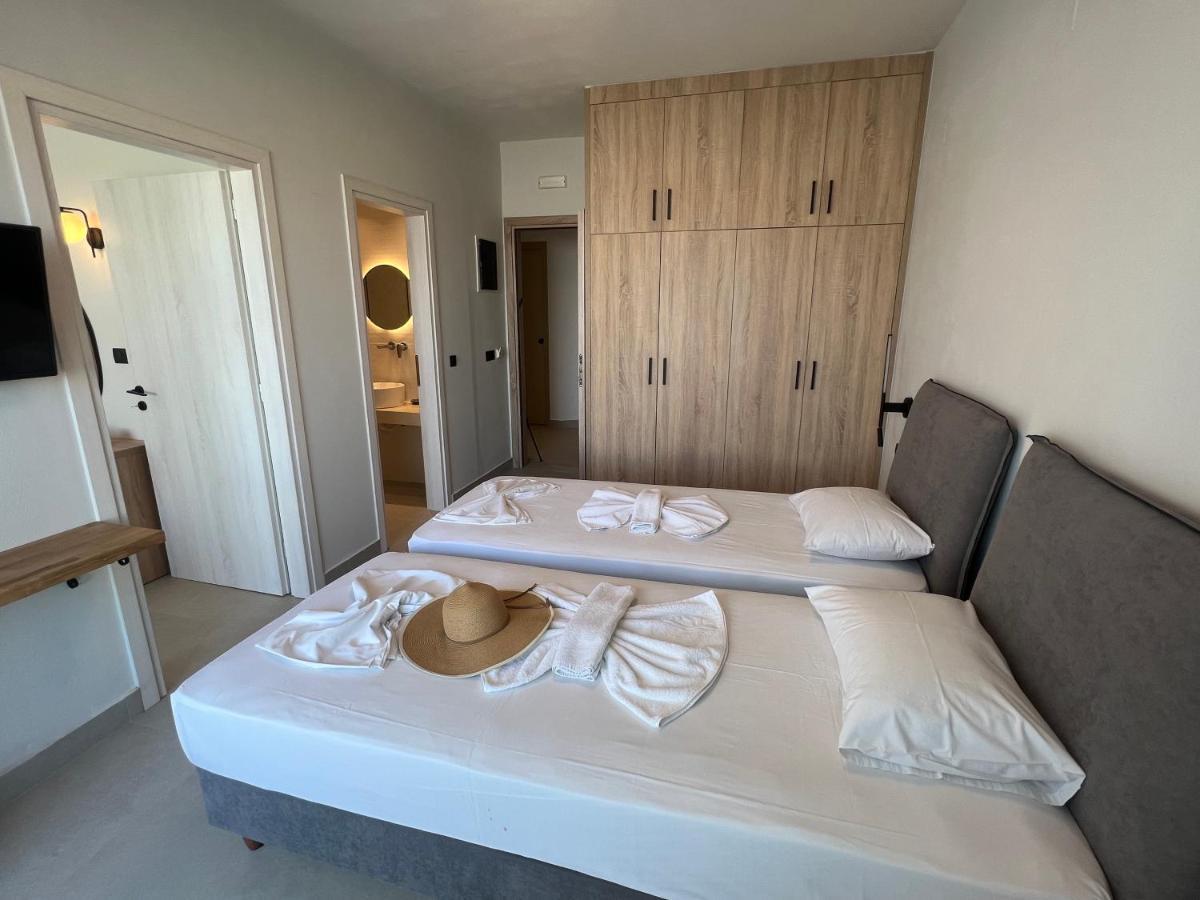 Hotel Kathrin Beach Adelianos Kampos Exterior foto